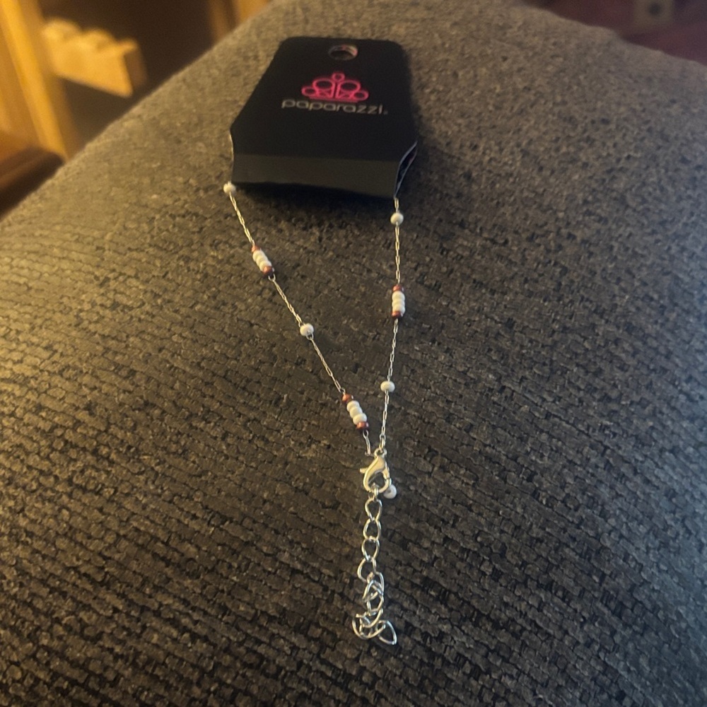 Paparazzi Delicate Silver and Pink Necklace‎